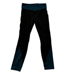 Athleta Elevation 7/8 Tights Size Small High Rise Black Teal Versatile